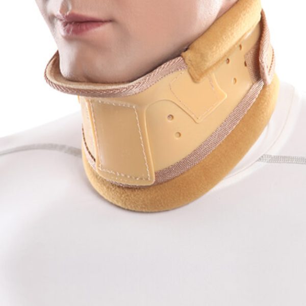 Hard-Cervical-Collar-With-Chin-Support